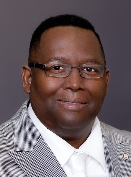 Official portrait of Carl Gilliard