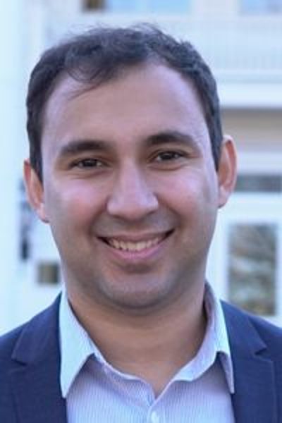 Official portrait of Gabriel Sanchez