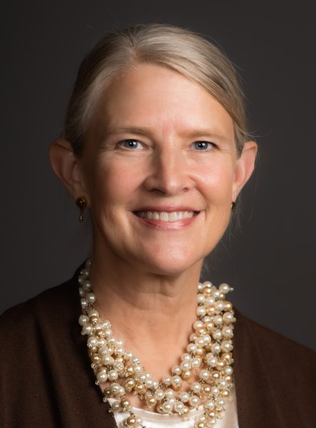 Official portrait of Lisa Campbell