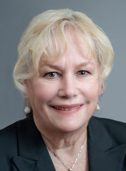 Official portrait of Lynn Smith