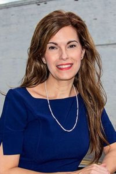 Official portrait of Noelle Kahaian